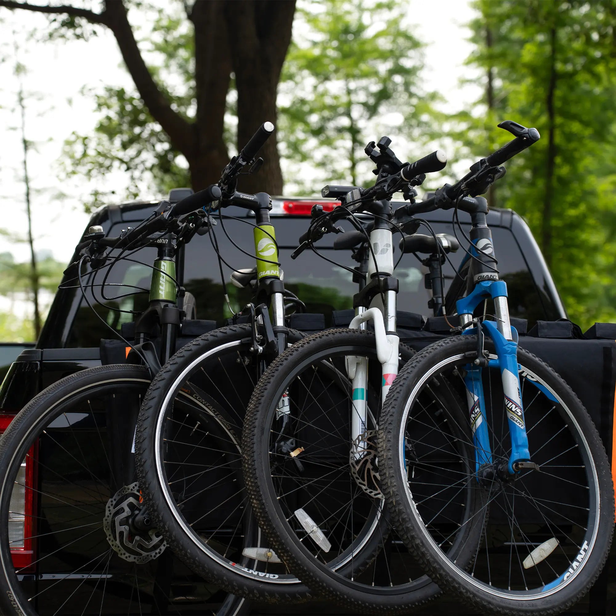 TRUMGETA Tailgate Bike Pad - 5-Bike Capacity for Mid-Size Trucks | Mountain Bike Transport Essential-2