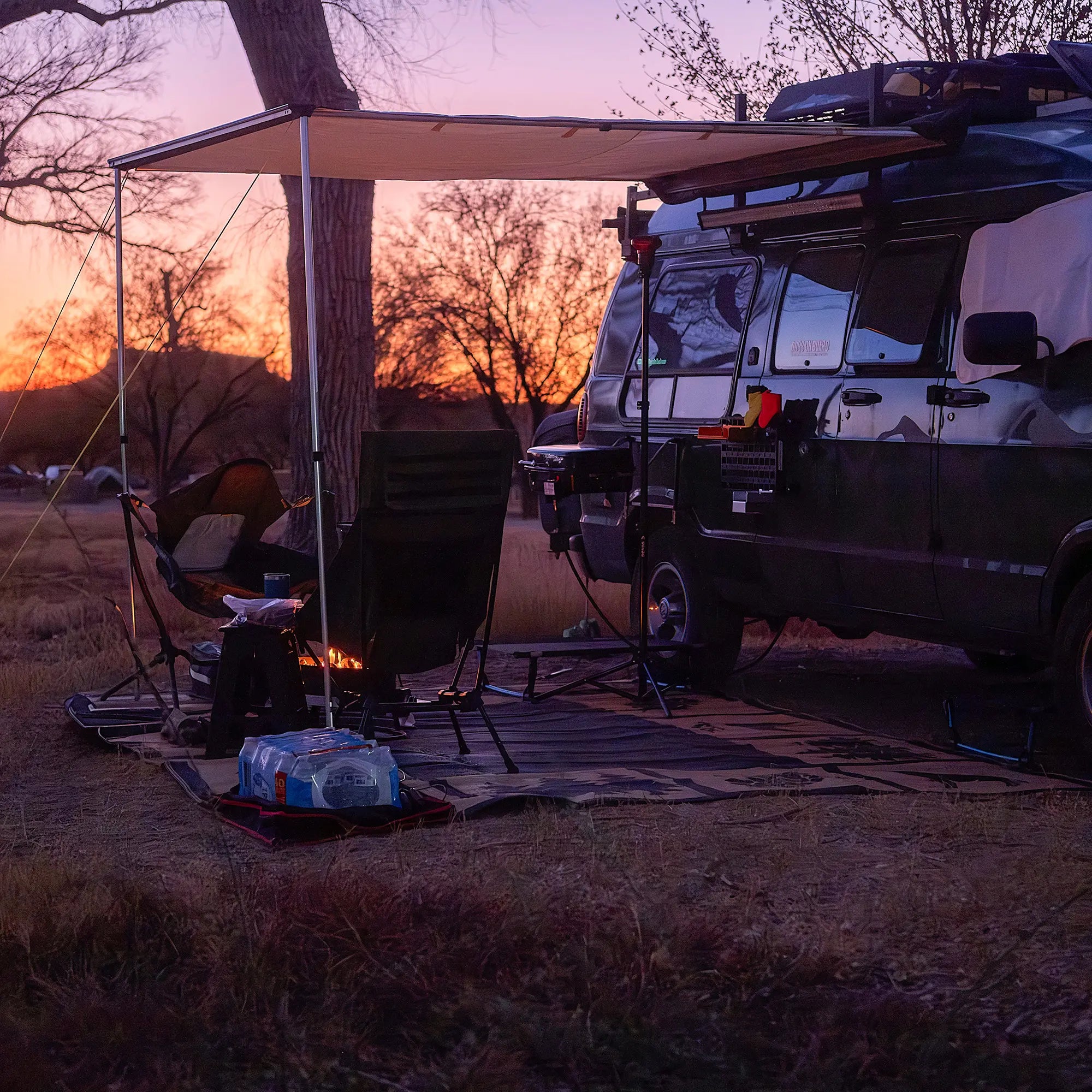 Trumgeta Magnetic Vehicle Side Tray System with MOLLE Panel for Pickup Camping, Outdoor Cooking and Jobsite Organization