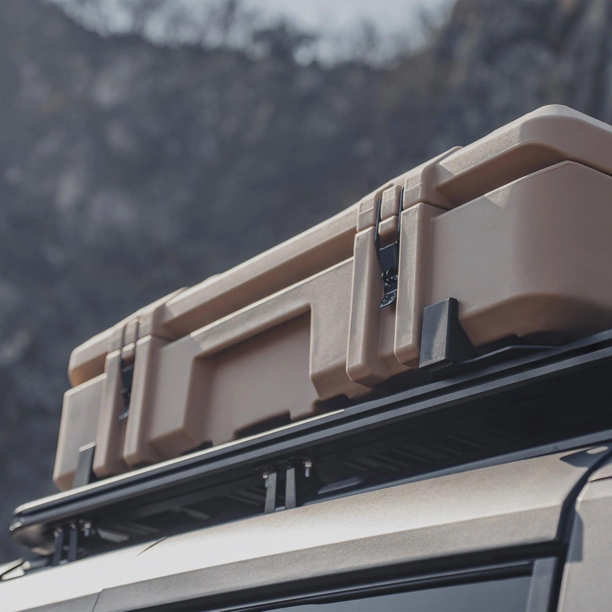 Trumgeta 141 Quart Waterproof Cargo Case-9